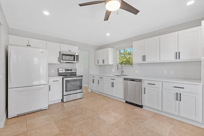 Photo - 4558 S Laredo St