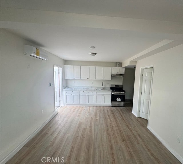 Building Photo - 13310 Mystic St