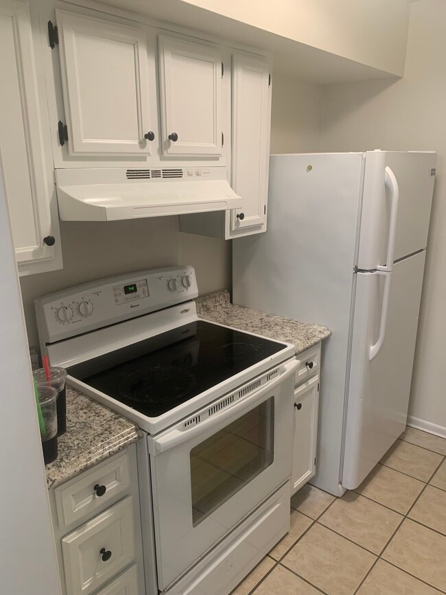 Photo - Crestview Apartments