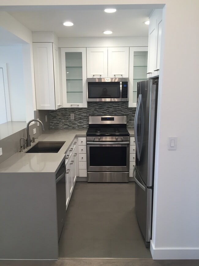 Photo - 23621 Del Monte Dr Unit 327