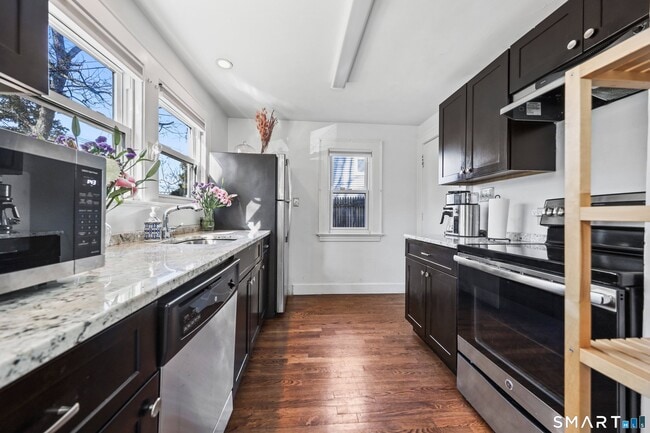 Photo - 196 Waite St