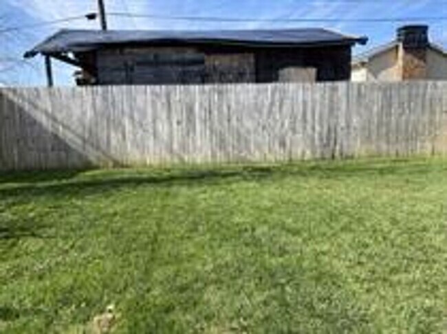 Photo - Lovely 4 Bedroom 3 Bath home in Hurricane WV