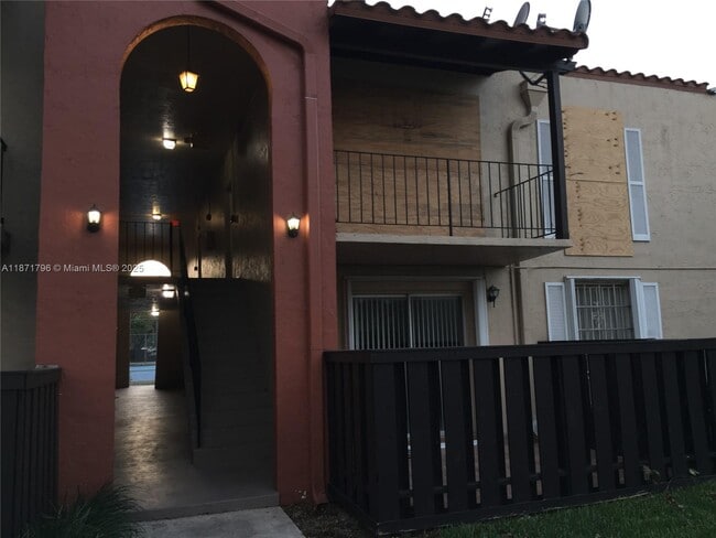 Building Photo - 10740 N Kendall Dr Unit L-15 Rental
