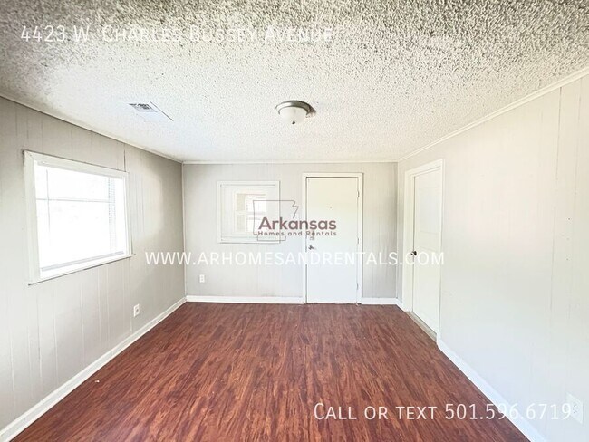Photo - 4423 W Charles Bussey Ave