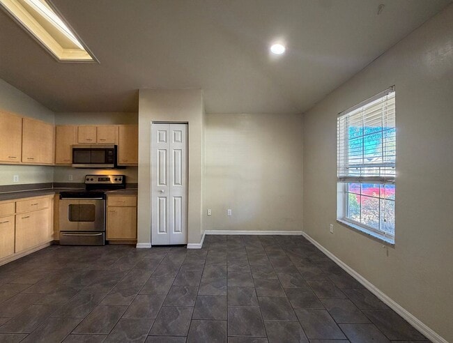 Photo - Pet Friendly 3/2 Home in Sorrento Available NOW!