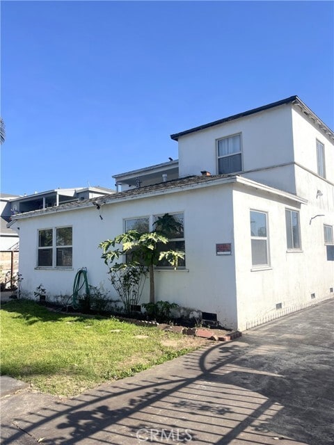 Building Photo - 2220 Delaware Ave Unit A