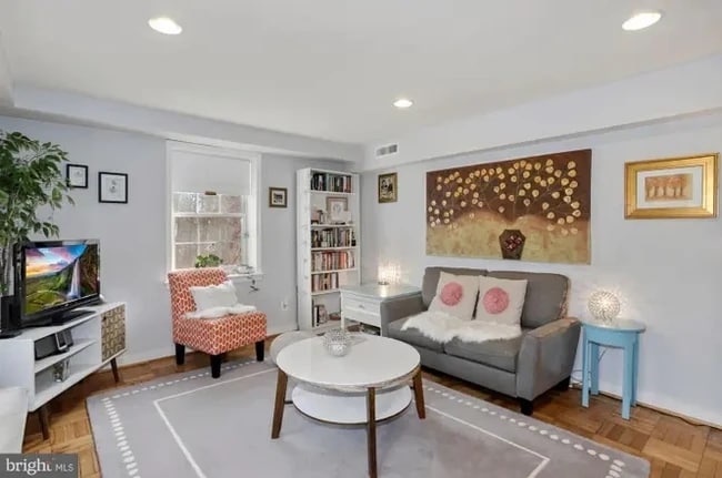 Photo - 2210 Washington Ave Unit 102A