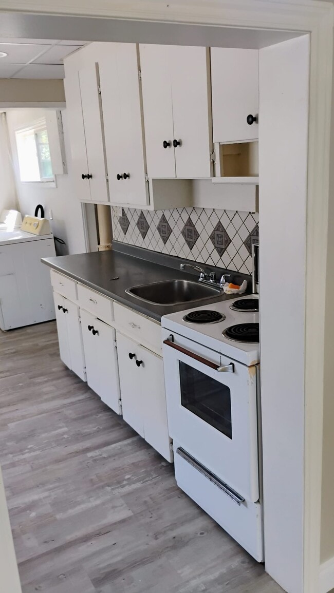 Photo - 2394 Pillette Rd