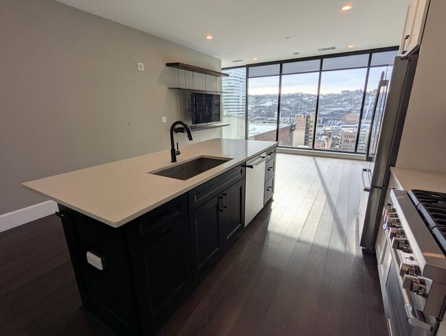 Photo - 1 Bedroom 1 Bathroom Condo in Downtown Pittsburgh