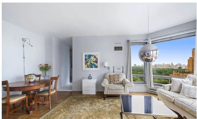 Building Photo - 301 W 57th St Unit 21d