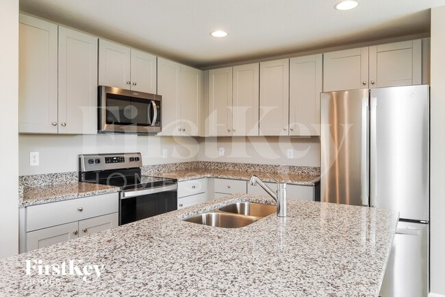 Photo - 659 Lindbergh Wy