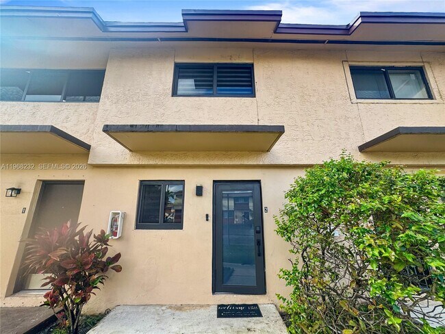 Photo - 110 SW 108th Ave