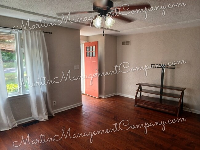 Photo - 1616 W 14th St