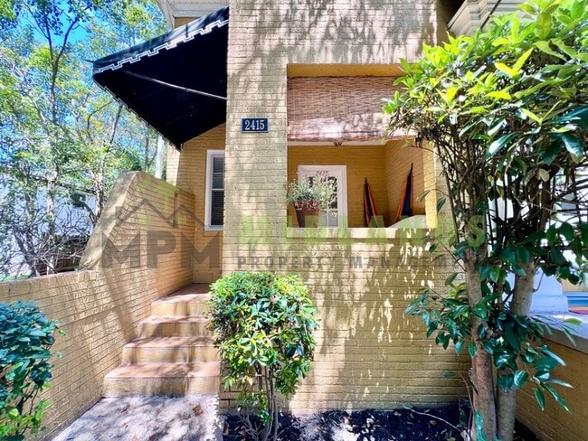 Photo - 2415 Blossom St