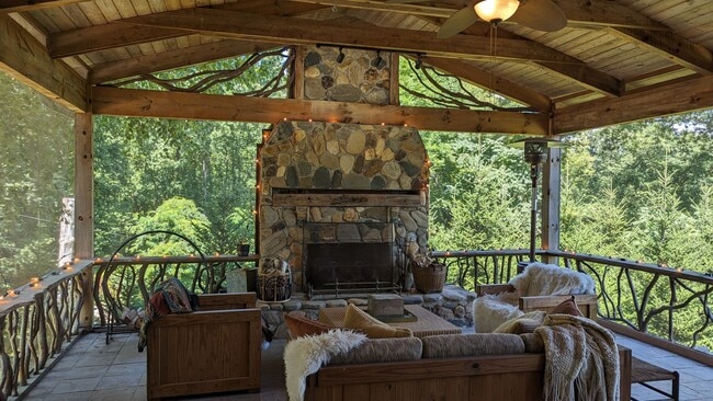 Photo - 2/2 Mtn Top Getaway - Huge Screened Porch w/ Stone Fireplace