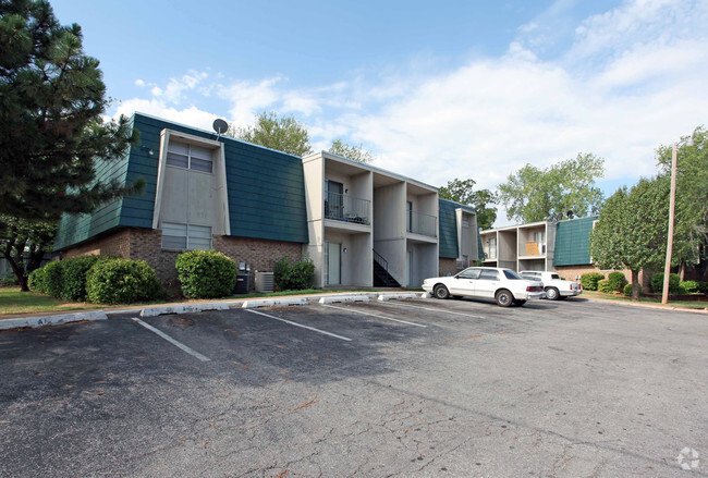 Pine Ridge Apartments - Pine Ridge Apartments