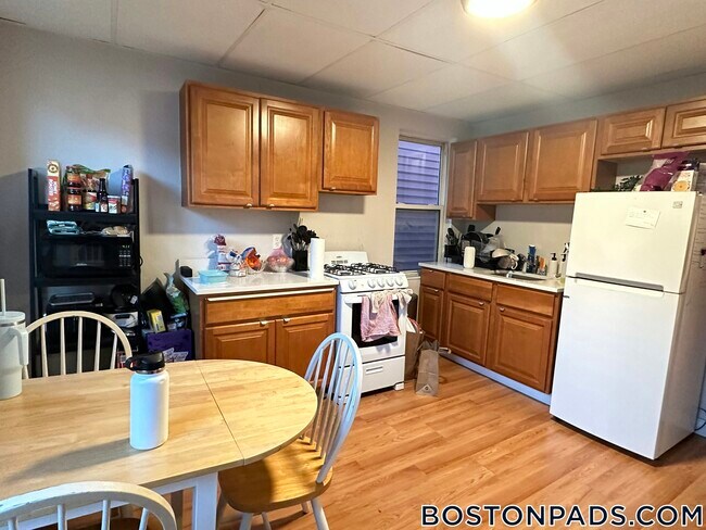 1572 Tremont St Unit 3