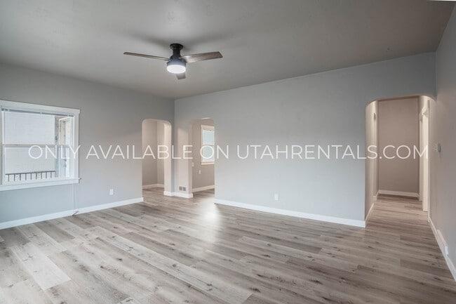 Photo - 87 N Center St Unit 1