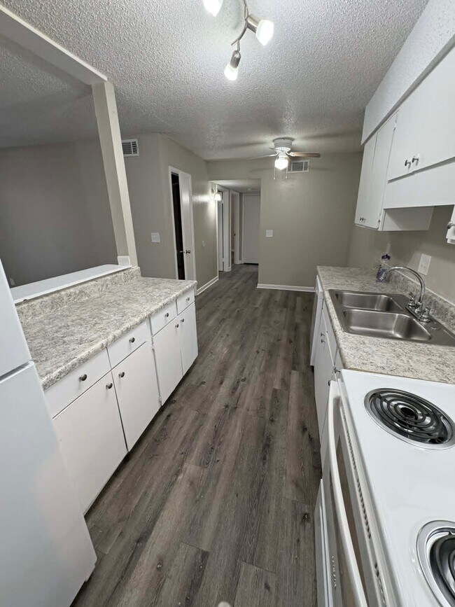 4601 Packard Dr Unit M108
