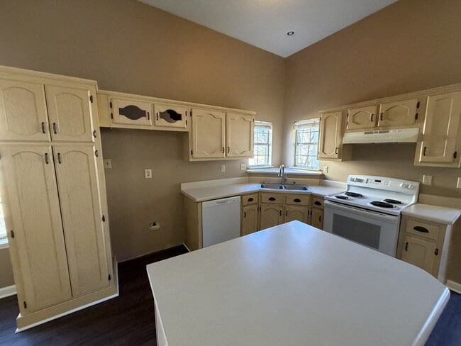 Photo - 6675 Whitten Pine Dr