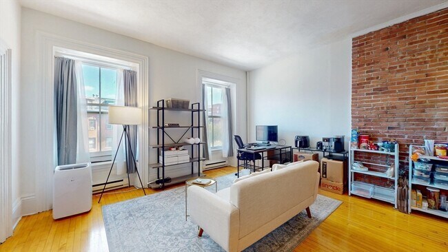 Photo - 703 Massachusetts Ave Unit 17