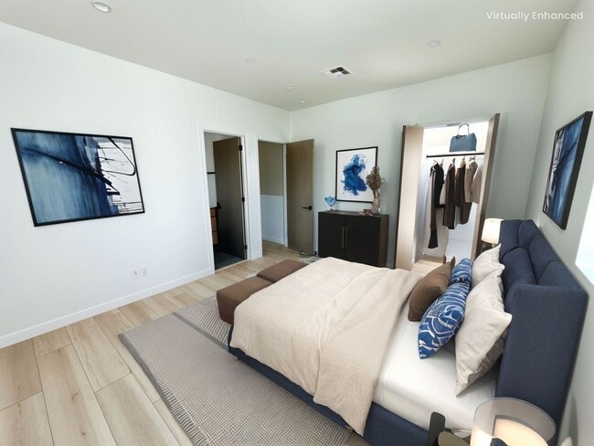Photo - 3-Bedroom, 3-Bath Townhome in Prime North ... Unit 3