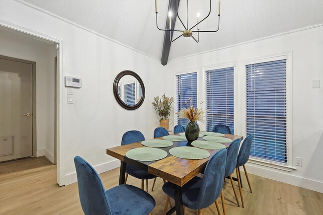 Photo - 609 Arbor Creek Dr Unit ID1056421P