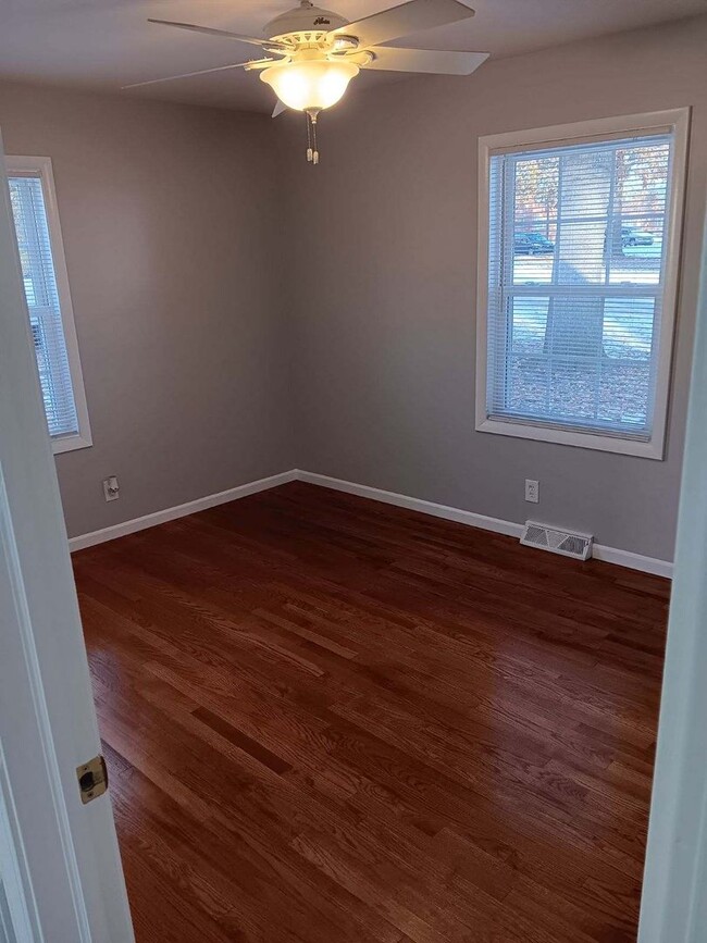 Photo - Charming 3 bedroom near Washburn University.