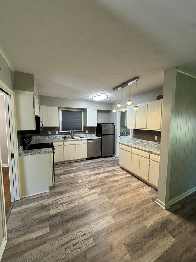 Photo - Sea Isle- Newly Renovated 3 BR/2 BA with P...