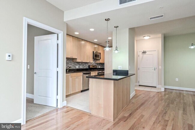 Photo - 3600 S Glebe Rd Apartment Unit 221W