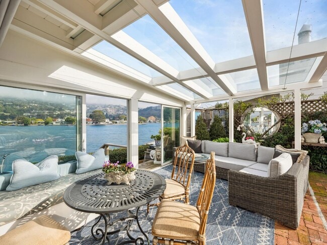 Photo - 216 San Rafael Ave