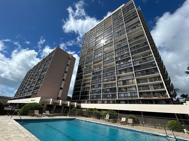 Building Photo - Kahala Towers Unit A2006