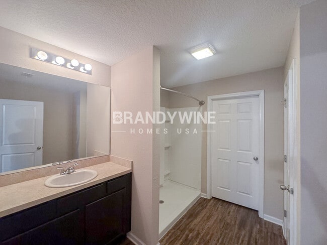 Photo - 1832 James Madison Ct