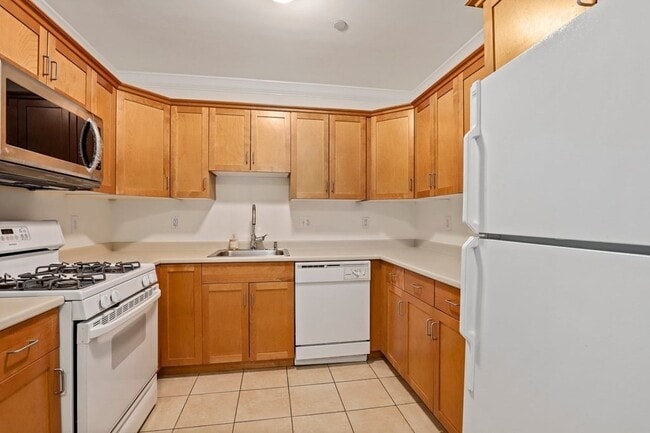 Photo - 327 Centre St Unit 203