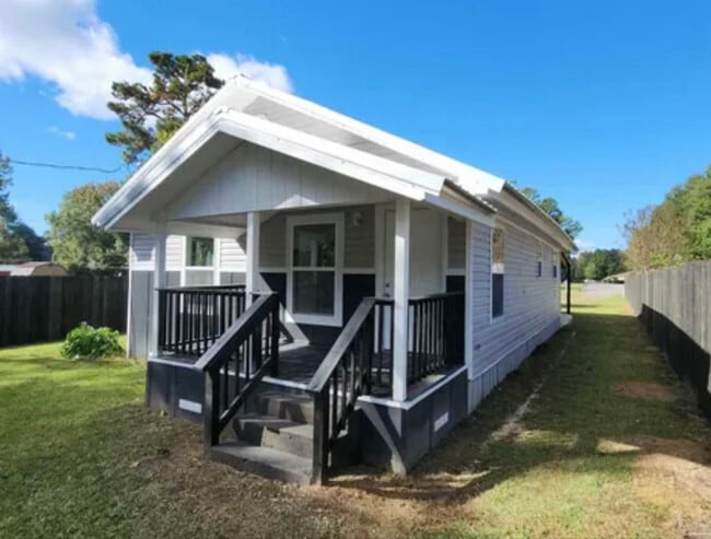 Photo - 213 Wilson Ave