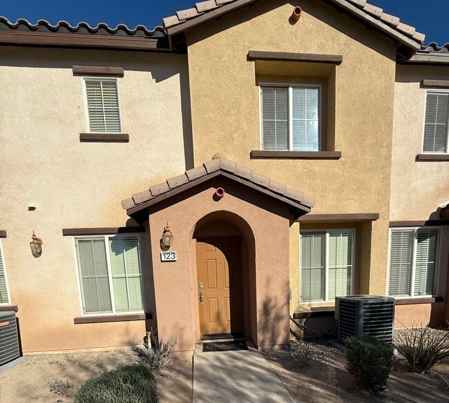 Building Photo - Move-In Ready 2BR / 2.5BA Condo for Rent – Villas Serena Unit 123