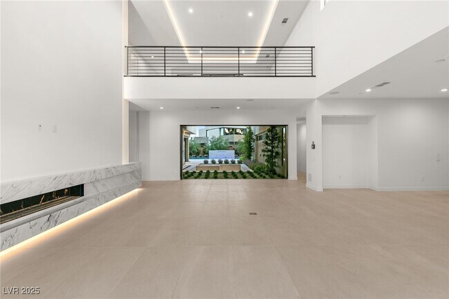 7385 Heron Cyn Ct