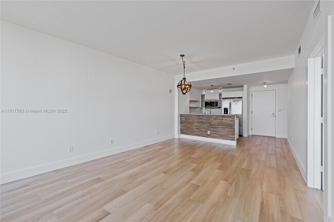 Photo - 601 NE 36th St Unit 1408