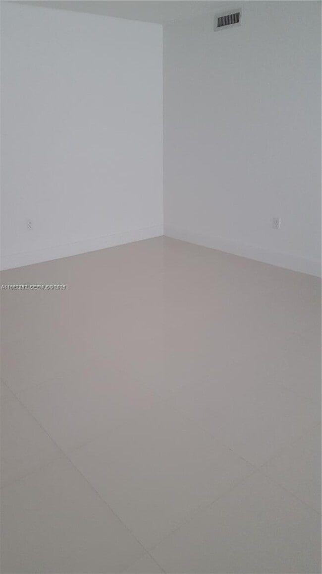 Photo - 1111 SW 1st Ave Unit TH-20