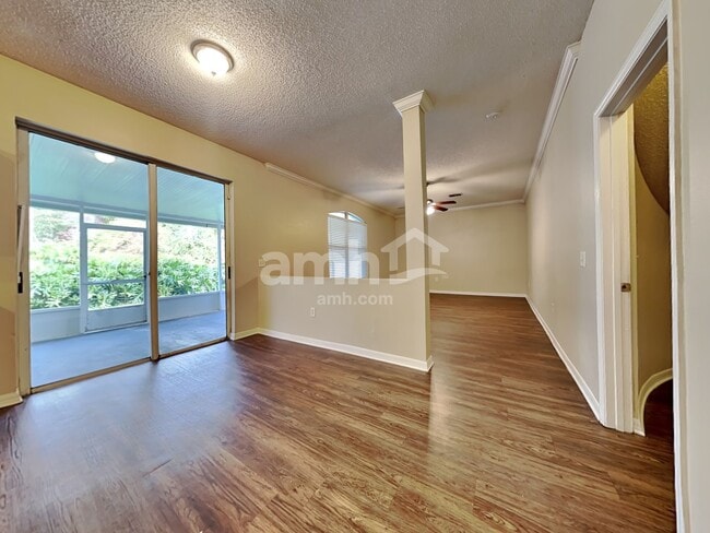 Photo - 8881 Shindler Crossing Dr