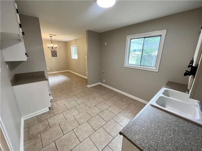 Photo - 3 BD/ 1 BA Home for Rent in Mobile