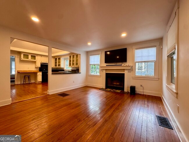 Photo - 687 Brownwood Ave SE