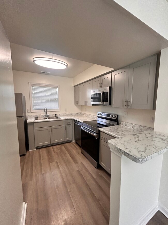Fords Pointe Apartments and Townhomes