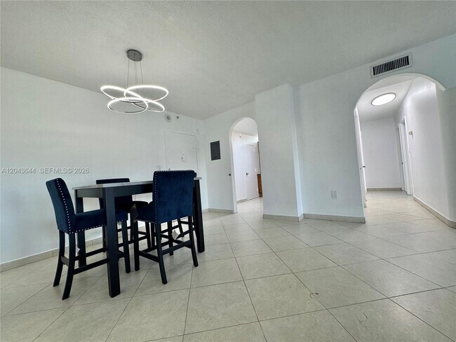 Photo - 400 Kings Point Dr Unit 411