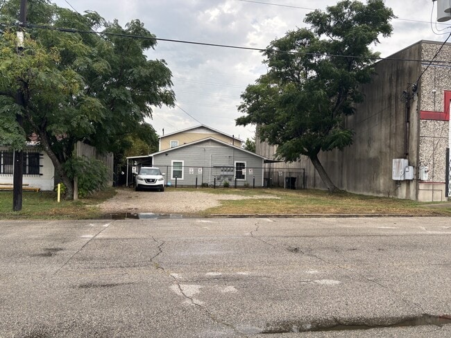 Photo - 8416 La Porte Rd