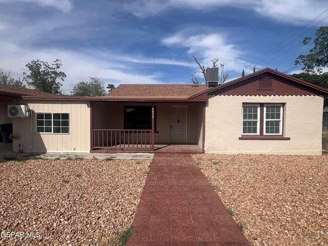 Photo - 8405 Pinon St