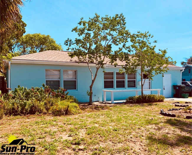 Building Photo - 366 Golf Blvd