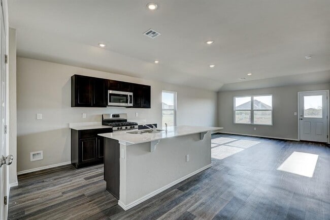 Photo - 11832 KAMERON Wy