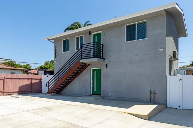 Building Photo - 1999 Westinghouse St Unit 201