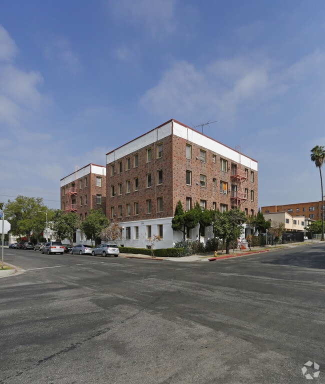 Building Photo - Hannah on 9th Rental